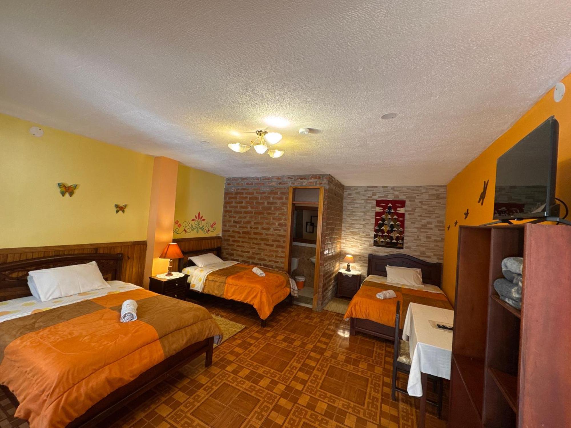 Hotel Donde Ivan Banos  Exterior photo